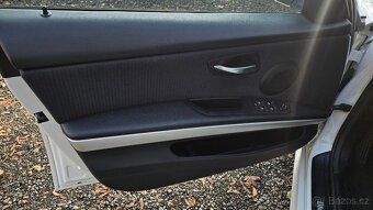 BMW 316i E91 m.2011 STK 9/27 xenony, park.senzory, nové ČR - 7