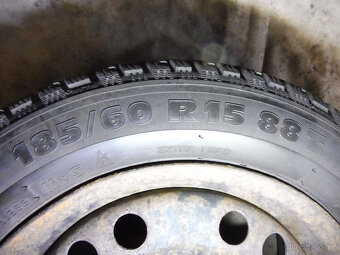 Prodám 2 orig.15" kola + zim.pneu.OPEL MERIVA  185/60/15 - 7