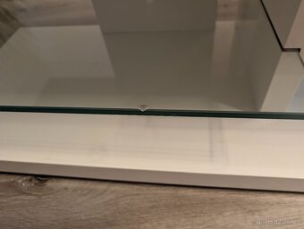 Televizní stolek - 7