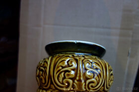 Krásná,stará,keramická,majoliková váza s figurálním motivem - 7