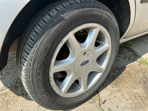 Ford Fusion 1.4i - 7