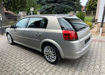 Opel Signum 1,8i /103Kw klima kombi benzín - 7