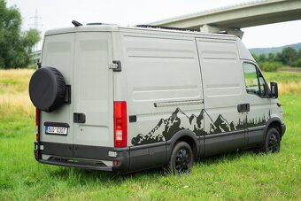 Iveco Daily obytná dodávka - 7