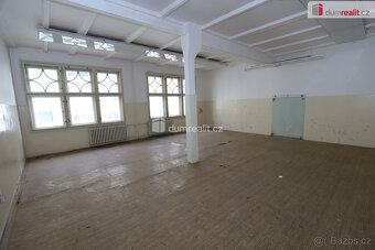 Objekt občanského vybavení - bývalá škola v Kraslicích - 7