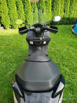 Suzuki Burgman 200 - 7