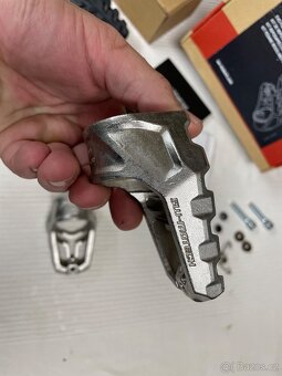 Stupačky SW Motech EVO footrest kit for Triumph - 7