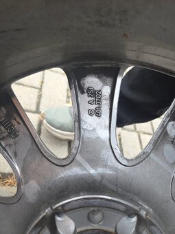 Originální alu Mercedes R18 255/55 zimni kola - 7