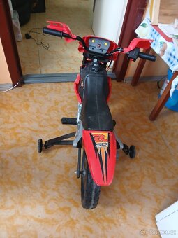 elektricka motorka pro deti kroska - 7