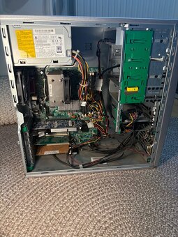 HP Workstation - 7