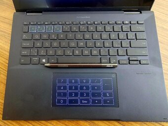 Notebook Asus EXPERTBOOK B7 filip, i7, 16GB, 1TB PC-40tis. - 7