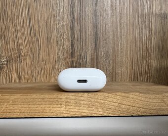 Airpods sluchátka 1. generace - 7