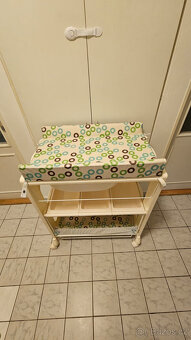 Přebalovací pult s vaničkou - 7