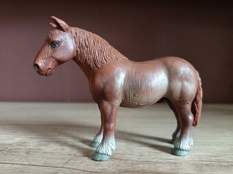 Schleich koně IV - 7