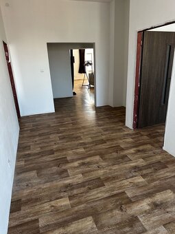 Pronájem prostor 161 m² Klecany u Prahy - 7