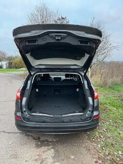 Ford Mondeo 2.0TDCi 110kW, el. kufr, vyhř. volant a č. sklo - 7