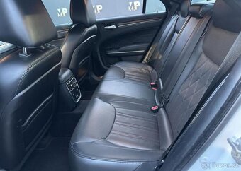 Chrysler 300C automat benzín 218 kw 2016 - 7