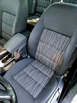 Skoda octavia 2 FL - druhý majitel, původ ČR - 7