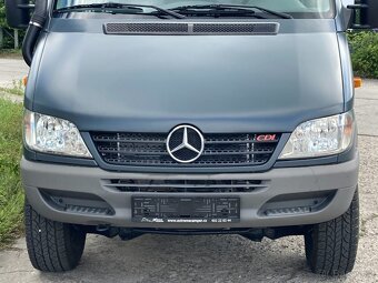 MERCEDES SPRINTER 4X4 2,2TD DOBLECAB. + nástavba - 7