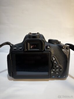 Canon EOS 700D - 7