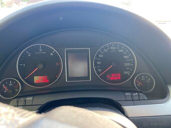 Audi A4 Avant 2.0 TDI 2007 S-LINE - 7