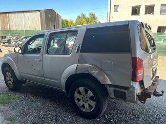 Nissan Navara Pathfinder - 7