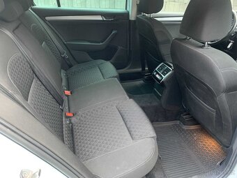 Škoda Superb 2.0 TDi 140 kW DSG 4x4 MR2017 DPH - 7