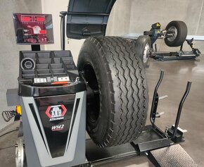 Vybavení pneu-autoservisu( zvedák,zouvačka,vyvažovačka) - 7