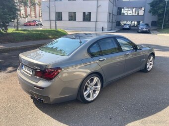 BMW Řada 7 F01 750i V8 330kW X-Drive M-paket - 7