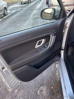 prodám ŠKODA FABIA, 1,4 63kW, 2009 - 7