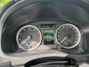 Škoda roomster 1,4 benzín panorama - 7