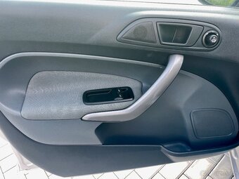 Ford Fiesta - 7
