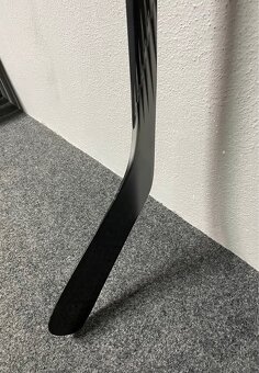 Nová juniorská hokejka WARRIOR AK - 7