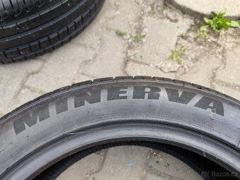 Letní pneu 235/50/19 - 7