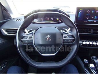 PEUGEOT 3008 II (2) HYbrid 225 ALLURE E-EAT8 rok 2021 - 7
