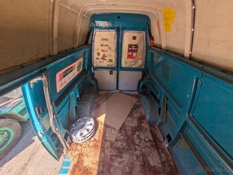 Volkswagen Transporter T4, 2.4 TDI, obytná nástavba, vysoká - 7