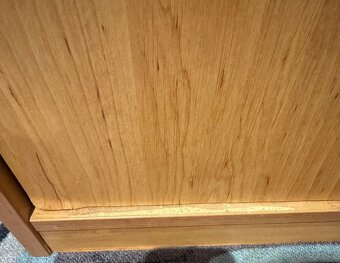 Postel 200x 90 cm, skříň, stůl - 7