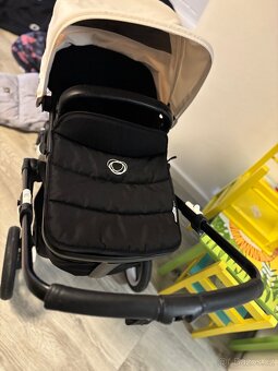 Kočárek Bugaboo FOX2 s výbavou - 7