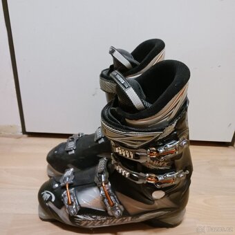 Lyže, hůlky a přeskáče - 7