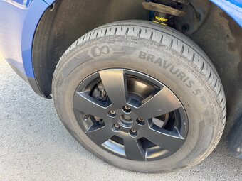 VW Caddy Life 19.TDi - 7