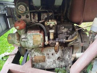 Malotraktor domácí výroby s vlekem - 7