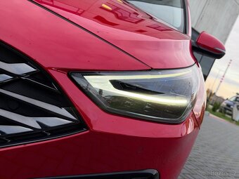 Hyundai i30 fastback 1.5 t-gdi 118 kw / 2022 - 7