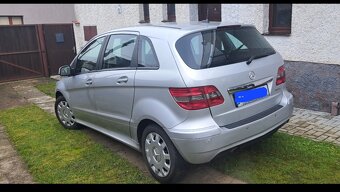 Mercedes-Benz B - 7