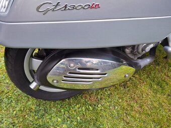 Vespa GTS 300 Touring - 7