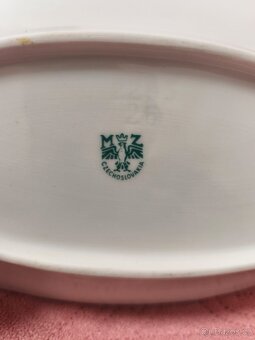 Sběratelská sada jídelního porcelánu - 7