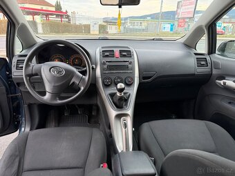 TOYOTA Auris 1.33 2008 - 7