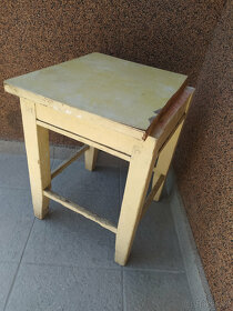 retro nábytek židle stoly noční stolek - 7