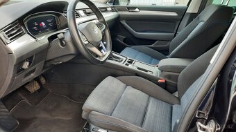 Passat GTE,1.4TSI+ELEKTRO,DSG,MATRIX,NAVI,VÝŘEV,VIRTUAL,TOP - 7
