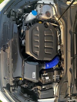 Volkswagen 8R 20 years edice - 7