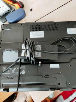 ASUS F7S - 7