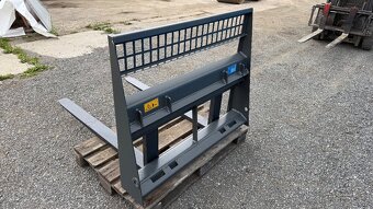 Paletizační vidle na smykový nakladač - 7